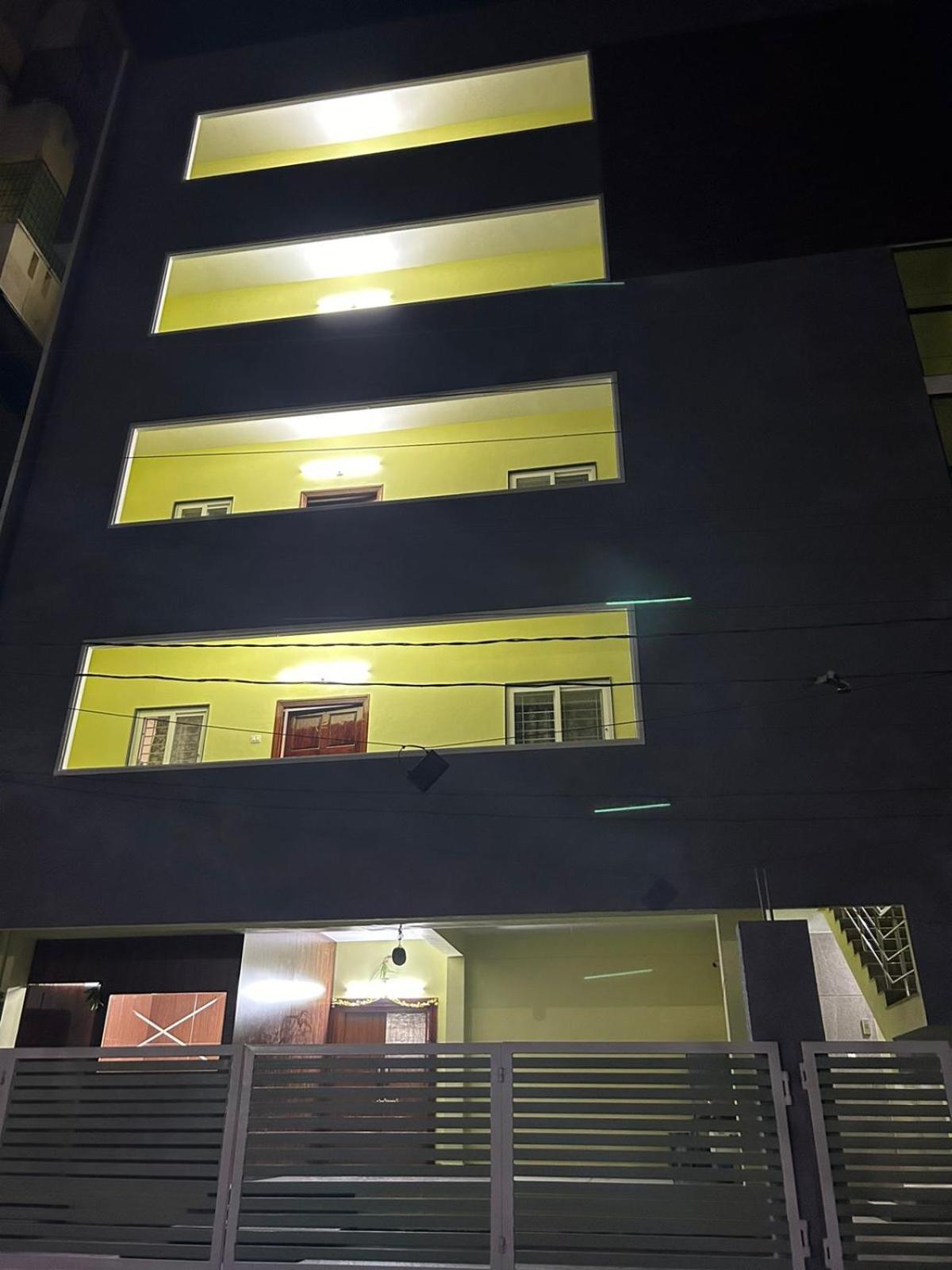 Y Stay Homestay Tirupati Eksteriør billede