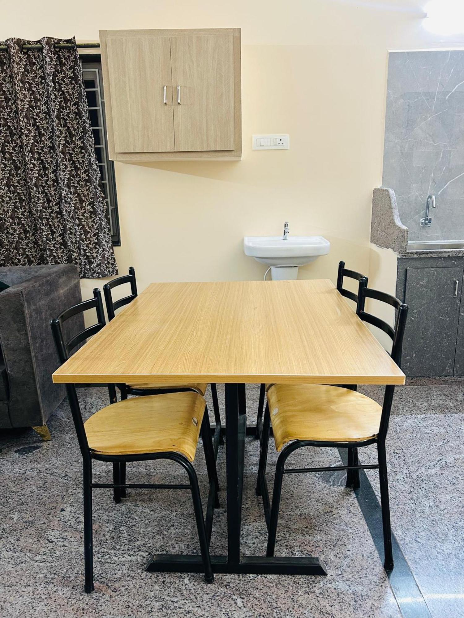 Y Stay Homestay Tirupati Eksteriør billede